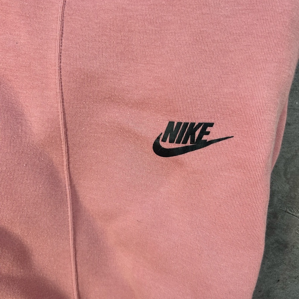 Nike Women's Sportswear Tech Pants Mid-Rise Joggers 1X Pink - Picture 3 of 5